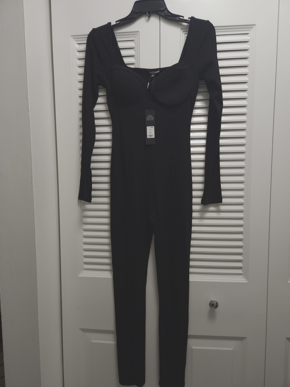 Fashion Nova Been That Way Padded Black Jumpsuit – Women’s Size S, NWT